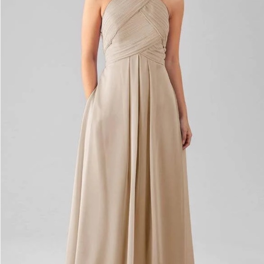 Chic Halter Neck Beige Gown